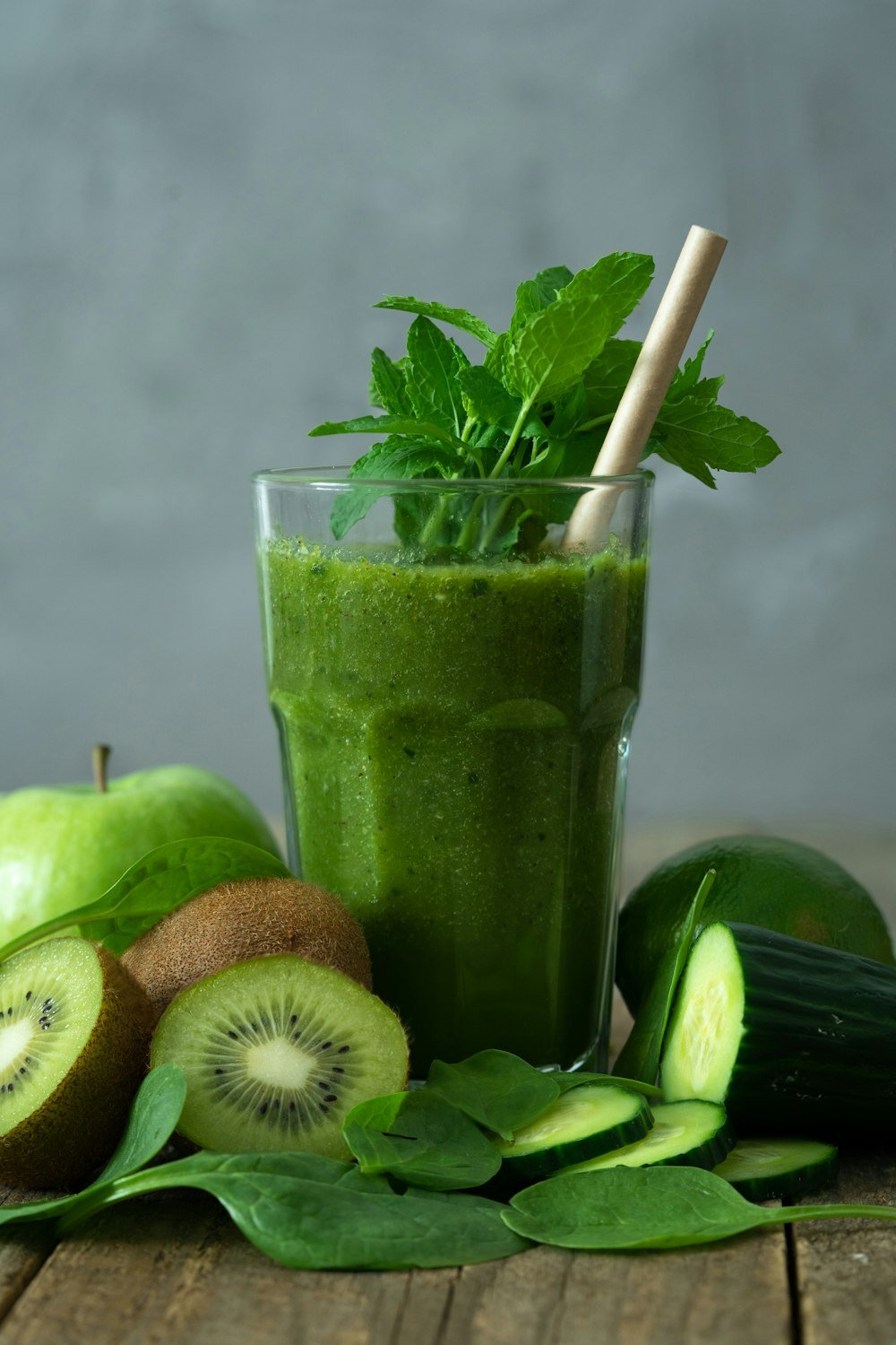 Green juice with mint